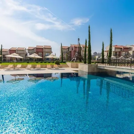 Romance Paris Apartment Sweti Wlas