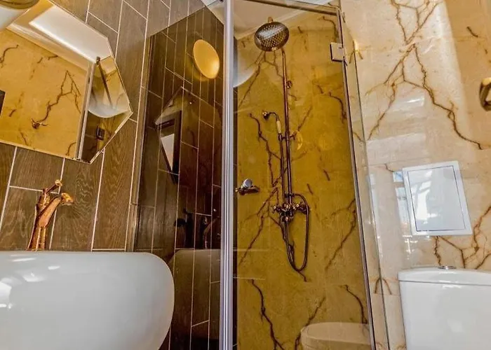 アパート Romance Paris